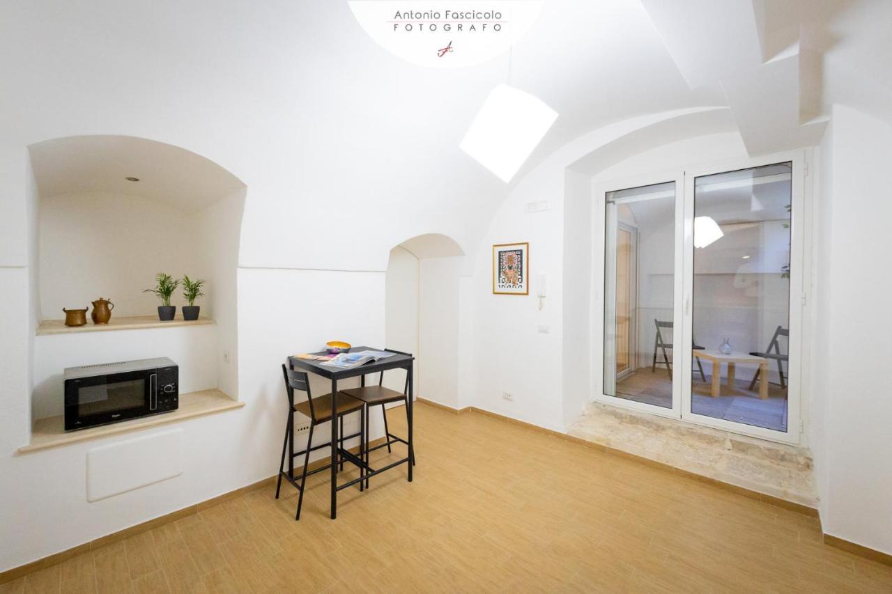 Antica Dimora Lombardi 2 Apartment Bari Exterior photo
